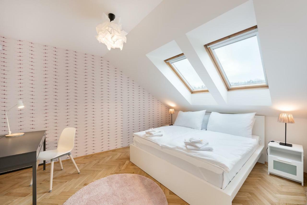 Veleslavin Apartments Prague Luaran gambar